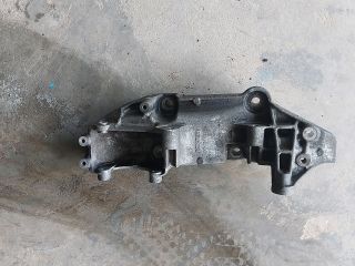 bontott OPEL VIVARO Klímakompresszor Tartó Bak