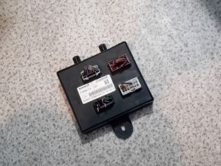 bontott OPEL VIVARO Komfort Elektronika