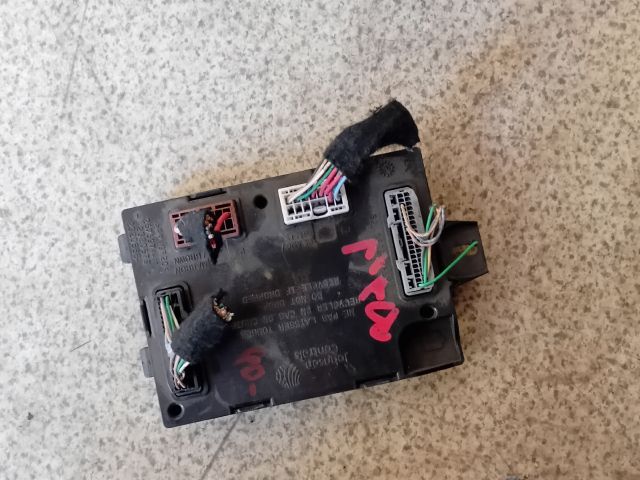 bontott OPEL VIVARO Komfort Elektronika