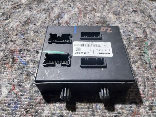 bontott OPEL VIVARO Komfort Elektronika