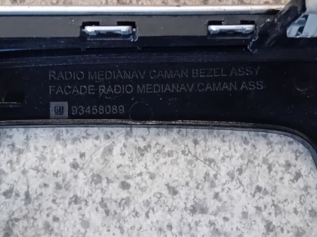 bontott OPEL VIVARO Középkonzol Keret