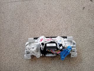 bontott OPEL VIVARO Középkonzol Vezérlő Panel