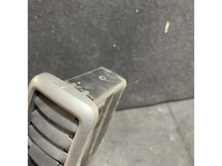 bontott OPEL VIVARO Középső Szellőző