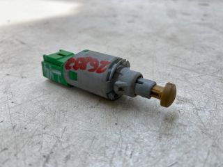 bontott OPEL VIVARO Kuplung Pedál Kapcsoló