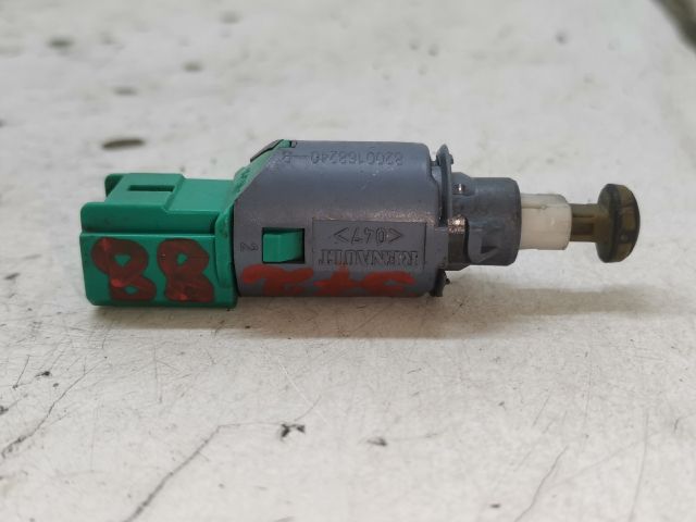 bontott OPEL VIVARO Kuplung Pedál Kapcsoló