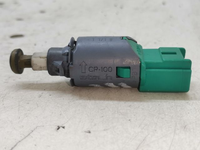 bontott OPEL VIVARO Kuplung Pedál Kapcsoló