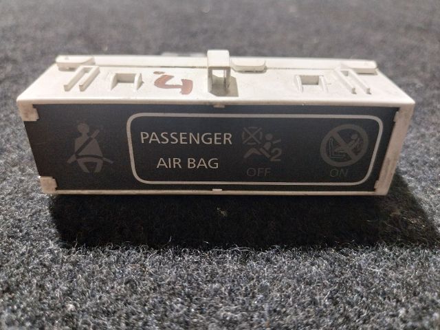 bontott OPEL VIVARO Légzsák Visszajelző