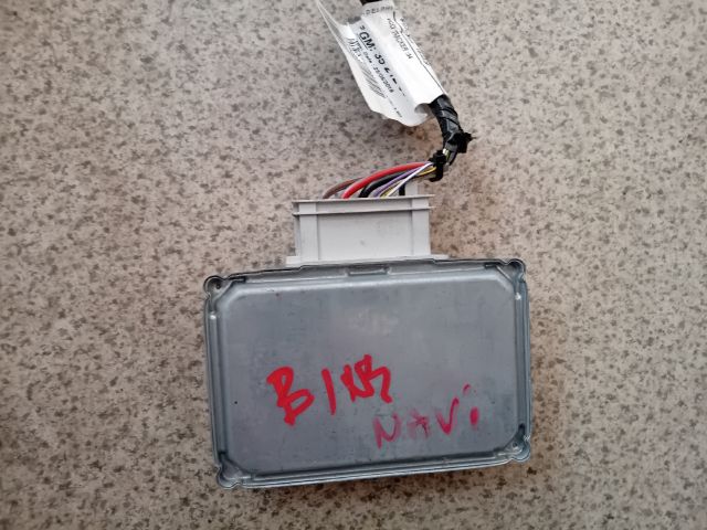 bontott OPEL VIVARO Navigációs Fejegység