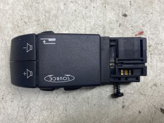 bontott OPEL VIVARO Rádió / CD Kapcsoló