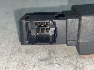 bontott OPEL VIVARO Rádió / CD Kapcsoló