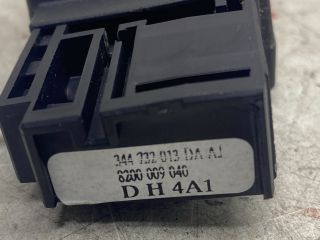 bontott OPEL VIVARO Rádió / CD Kapcsoló