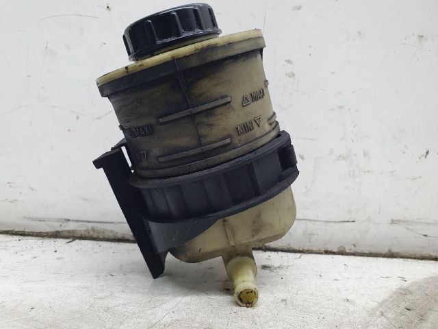 bontott OPEL VIVARO Szervóolaj Tartály