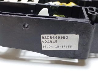 bontott OPEL VIVARO Tartó Bak