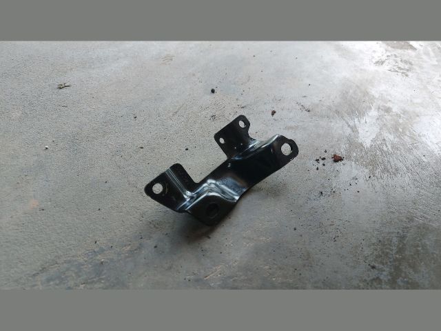 bontott OPEL VIVARO Tartó Bak