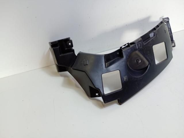 bontott OPEL VIVARO Tartó Bak