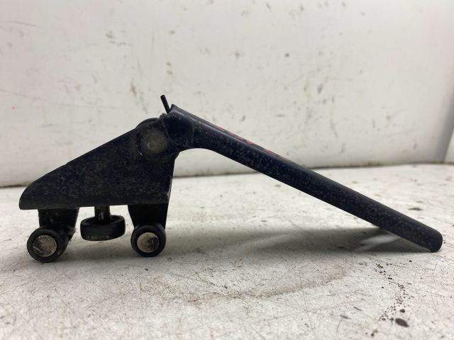 bontott OPEL VIVARO Tolóajtó Sín Görgő