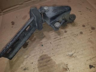 bontott OPEL VIVARO Tolóajtó Sín Görgő