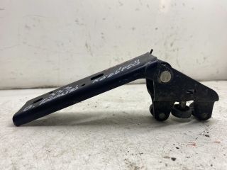 bontott OPEL VIVARO Tolóajtó Sín Görgő