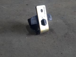 bontott OPEL VIVARO Tolóajtó Ütköző