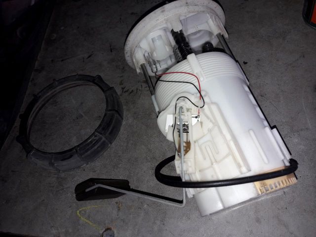 bontott OPEL VIVARO Üzemanyagszint Jeladó