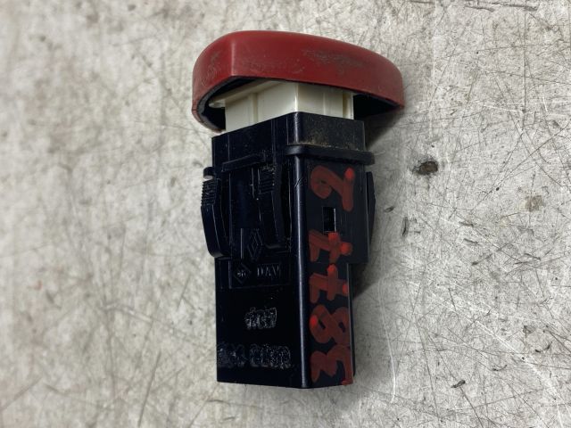 bontott OPEL VIVARO Vészvillogó Kapcsoló