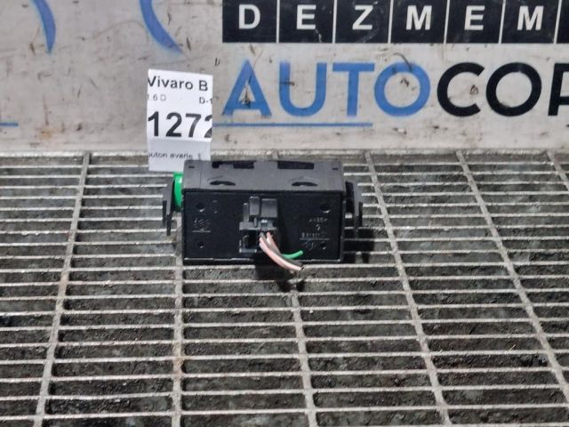 bontott OPEL VIVARO Vészvillogó Kapcsoló