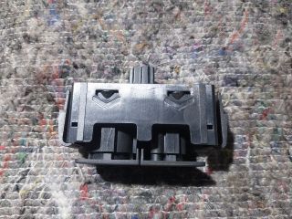 bontott OPEL VIVARO Vészvillogó Kapcsoló