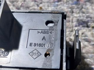 bontott OPEL VIVARO Vészvillogó Kapcsoló