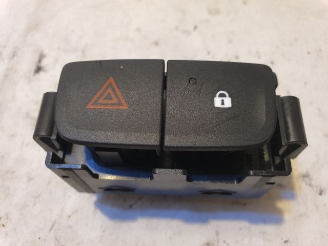 bontott OPEL VIVARO Vészvillogó Kapcsoló