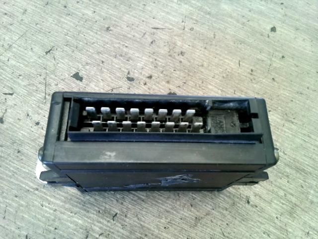 bontott OPEL VIVARO Világítás Relé