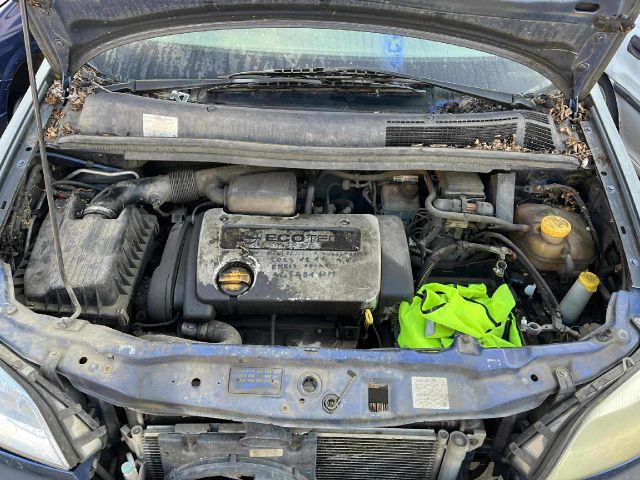 bontott OPEL ZAFIRA A Jobb első Gólyaláb (Lengécsillapító, Rugó)