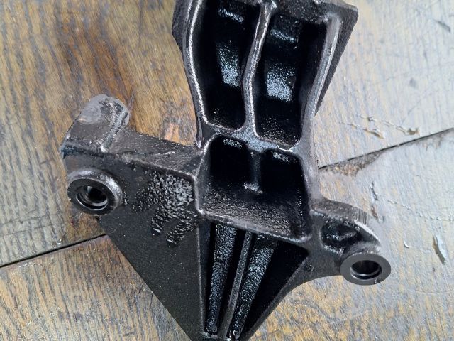 bontott OPEL ZAFIRA A Motor Tartó Bak (Fém)