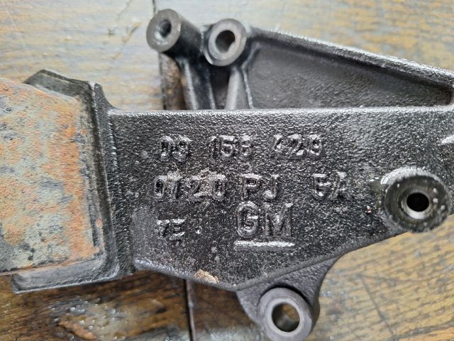 bontott OPEL ZAFIRA A Motor Tartó Bak (Fém)