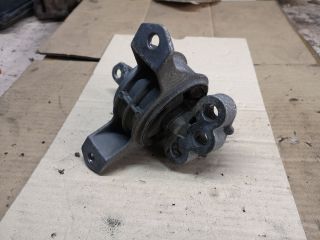 bontott OPEL ZAFIRA A Motor Tartó Bak Jobb