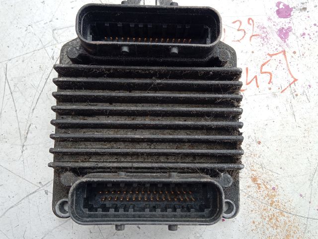 bontott OPEL ZAFIRA A Motorvezérlő