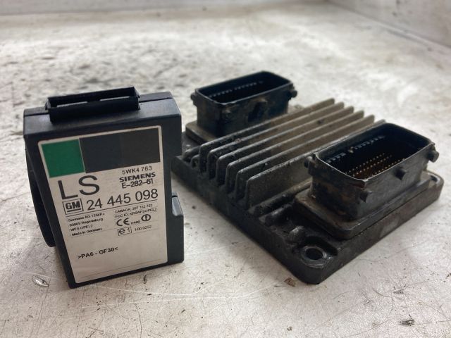 bontott OPEL ZAFIRA A Motorvezérlő