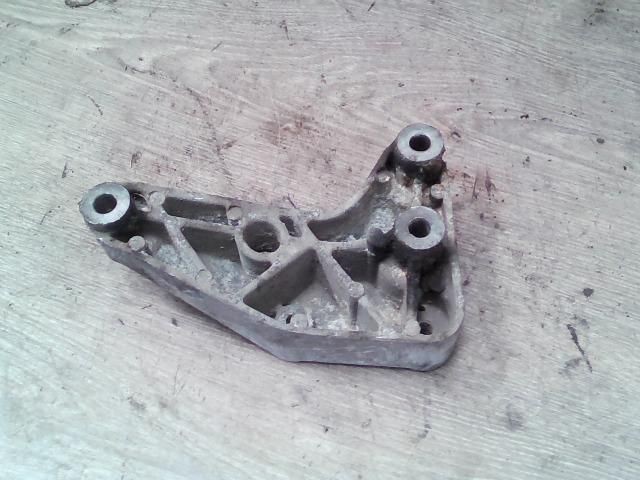 bontott OPEL ZAFIRA A Váltó Tartó Bak (Pozíciófüggetlen)