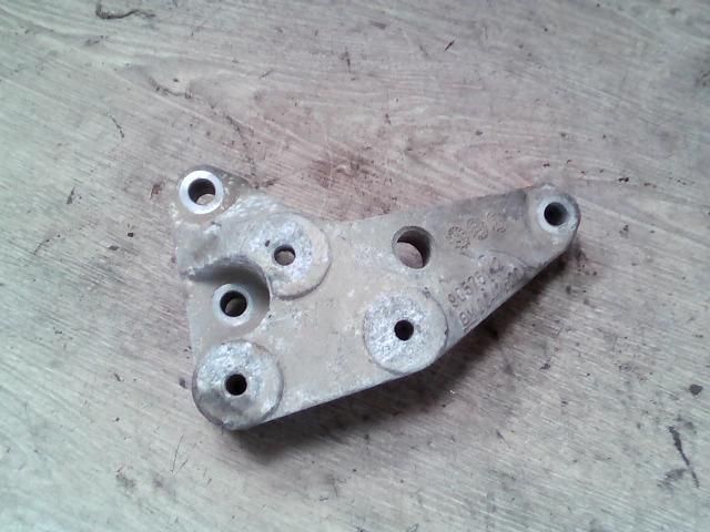 bontott OPEL ZAFIRA A Váltó Tartó Bak (Pozíciófüggetlen)