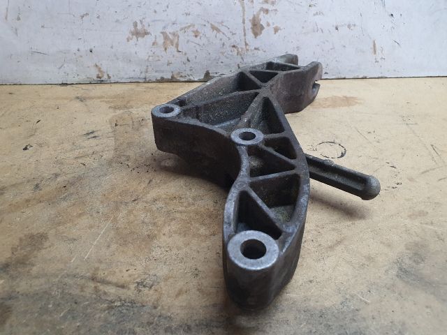 bontott OPEL ZAFIRA A Váltó Tartó Bak (Pozíciófüggetlen)