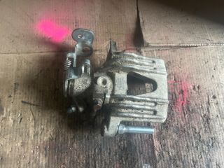 bontott OPEL ZAFIRA A Bal hátsó Féknyereg Munkahengerrel