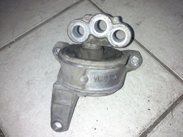 bontott OPEL ZAFIRA A Motor Tartó Bak (Pozíciófüggetlen)