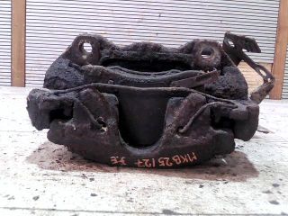 bontott OPEL ZAFIRA A Jobb első Féknyereg Munkahengerrel