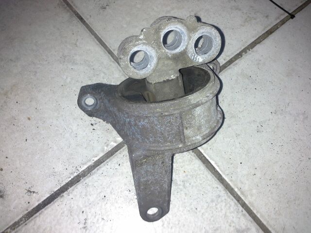 bontott OPEL ZAFIRA A Motor Tartó Bak (Pozíciófüggetlen)