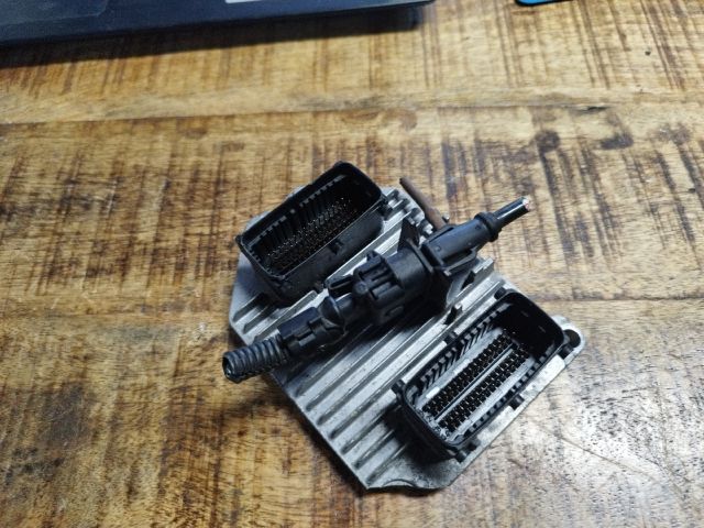 bontott OPEL ZAFIRA A Motorvezérlő