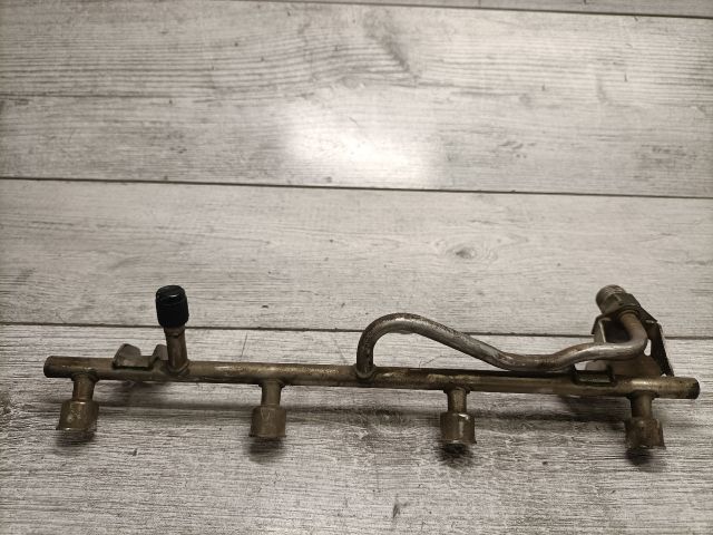 bontott OPEL ZAFIRA A Porlasztó Sor / Híd