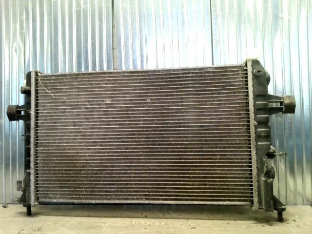 bontott OPEL ZAFIRA A Vízhűtő Radiátor (Nem klímás)