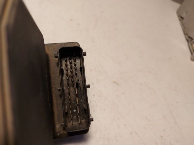 bontott OPEL ZAFIRA A ABS Kocka