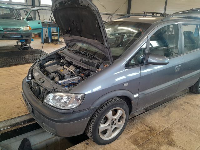 bontott OPEL ZAFIRA A Tanksapka