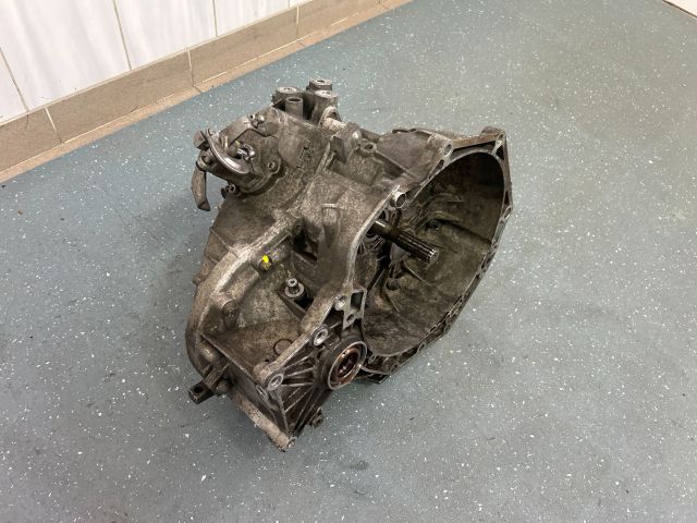 bontott OPEL ZAFIRA A Váltó (Mechanikus)