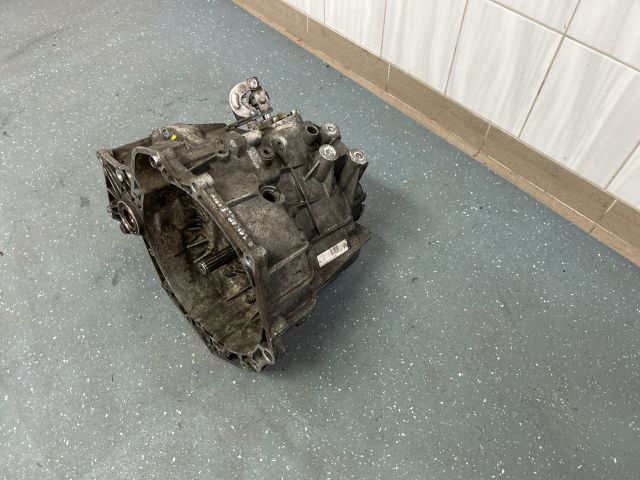 bontott OPEL ZAFIRA A Váltó (Mechanikus)